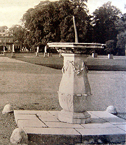 The sundial in 1917 [AD3237]